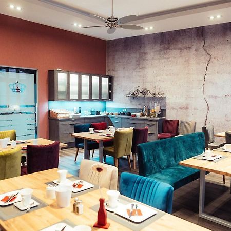 Hotel - Pension & Gaststaette "Alter Koenig" Hettstedt Екстериор снимка